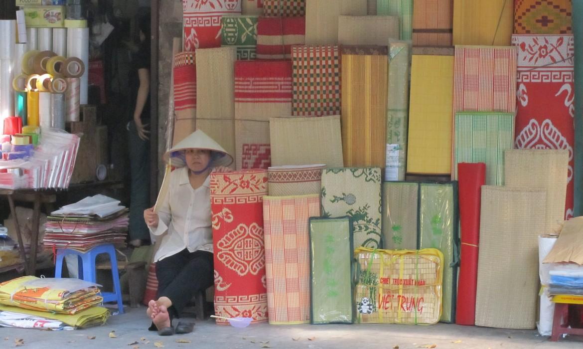 Rug seller, Hanoi