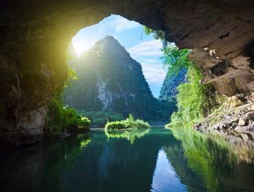 Grotto, Ninh Binh