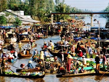 Floating market, Mekong Delta