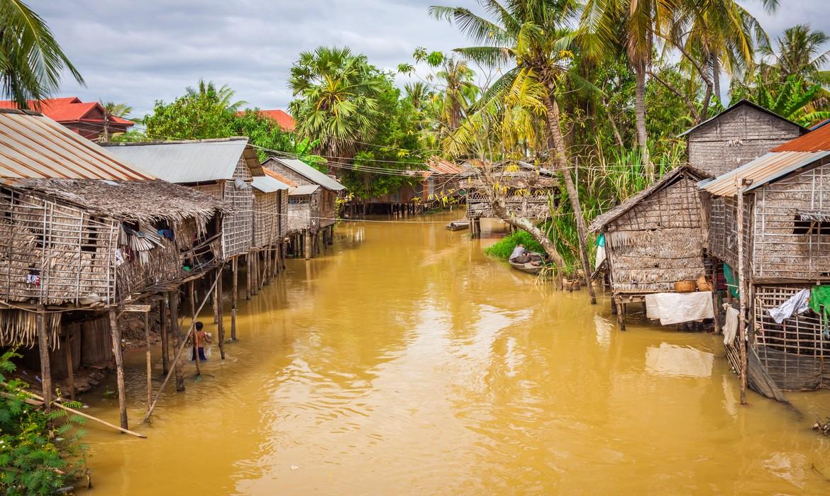 Fishing village, Lake Tonle Sap