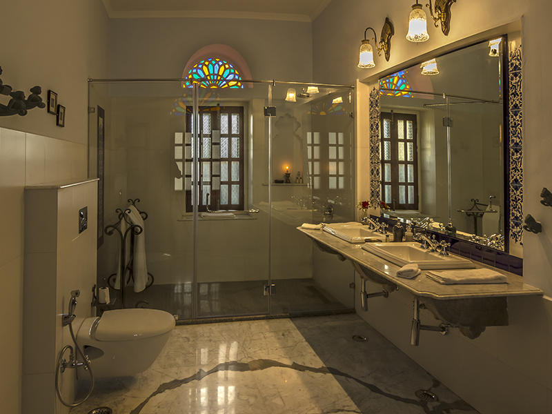 Bathroom, Dev Shree