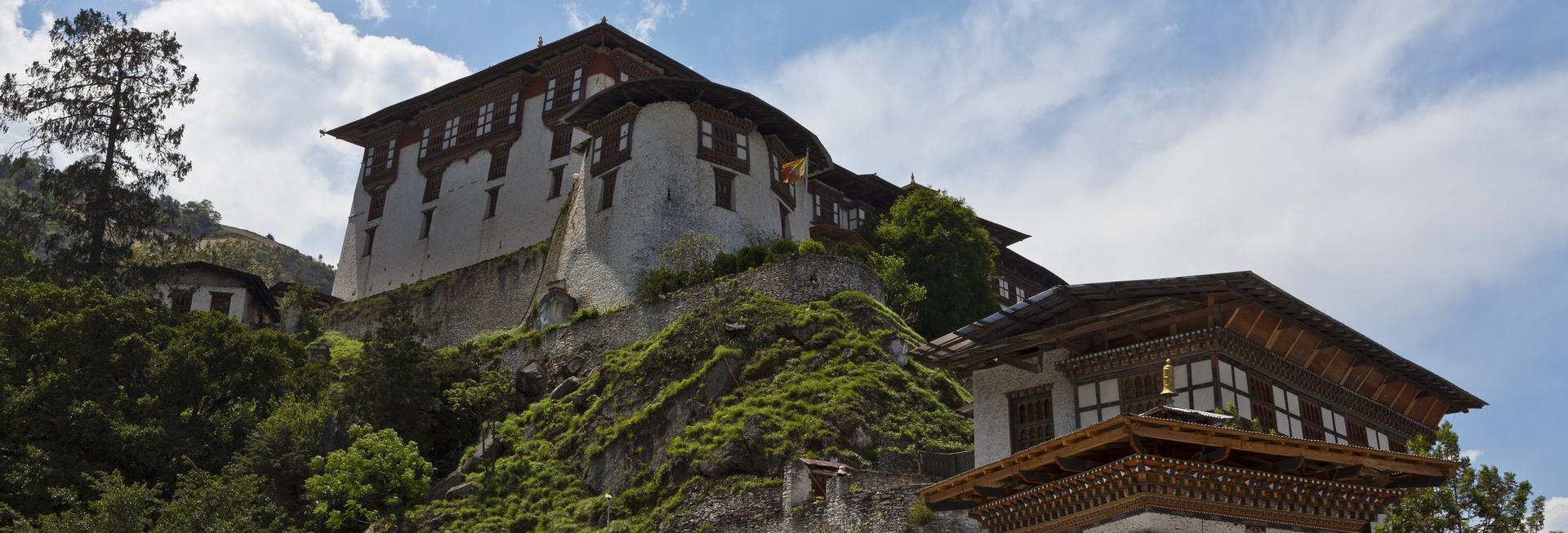 Lheuntse Dzong