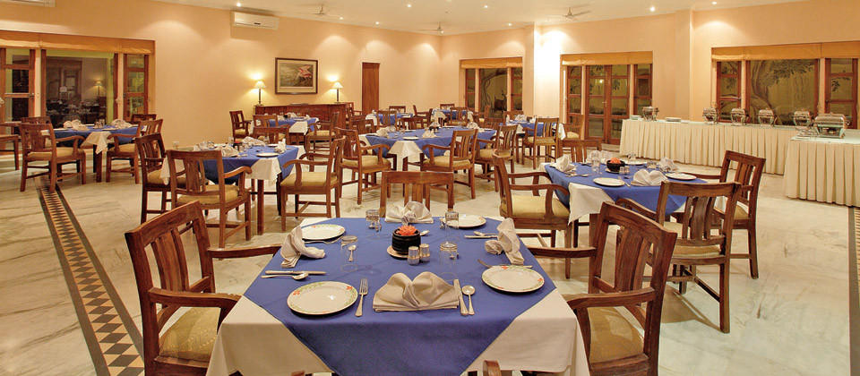 Dining Room, Dev Vilas