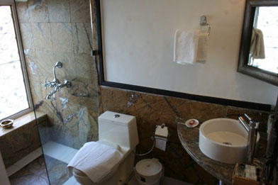 Bathroom, Bundi Vilas