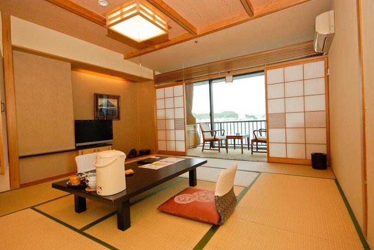 Room, Nakanoshima Hotel, Kii Katsuura