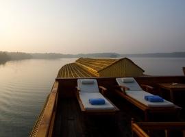 Lotus Houseboat, Kerala