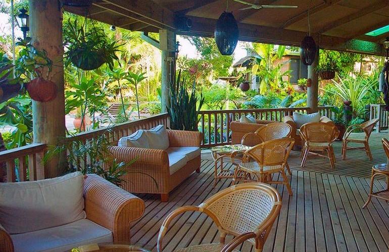 Lounge, Tufi Resort