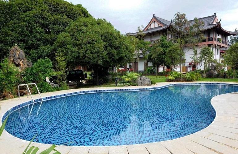 Swimming pool, Guilinyi Royal Palace