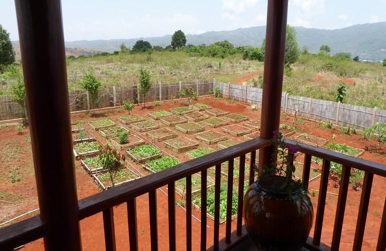 Balcony & views, Pindaya Farm House