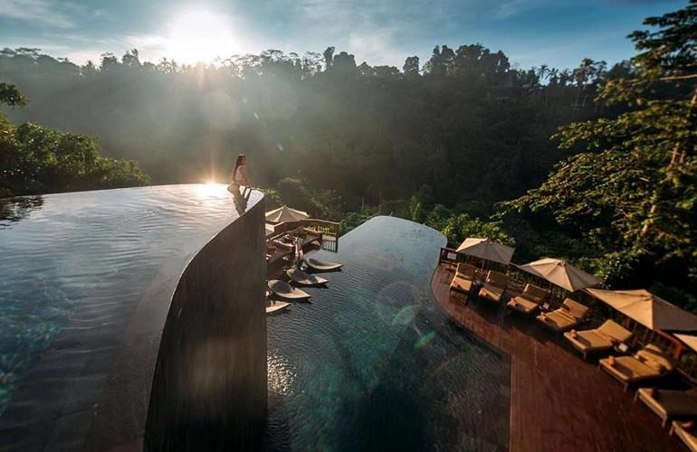 Infinity Swimming Pool, Hanging Gardens of Bali