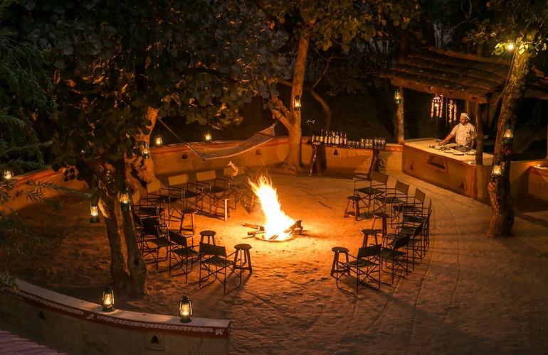 Fire Pit, Bandhavgarh Jungle Lodge