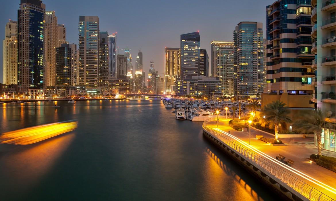 Dubai Marina at night