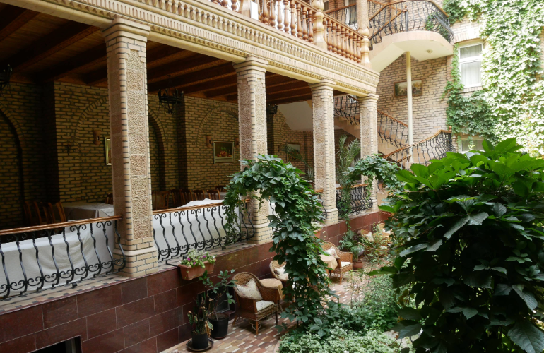 Courtyard Garden, Grand Samarkand Superior