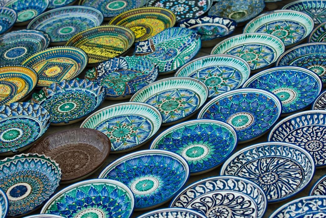 Traditional ceramic plates in Rishtan