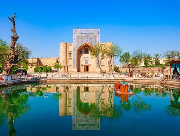 Lyabi Hauz Plaza in Bukhara