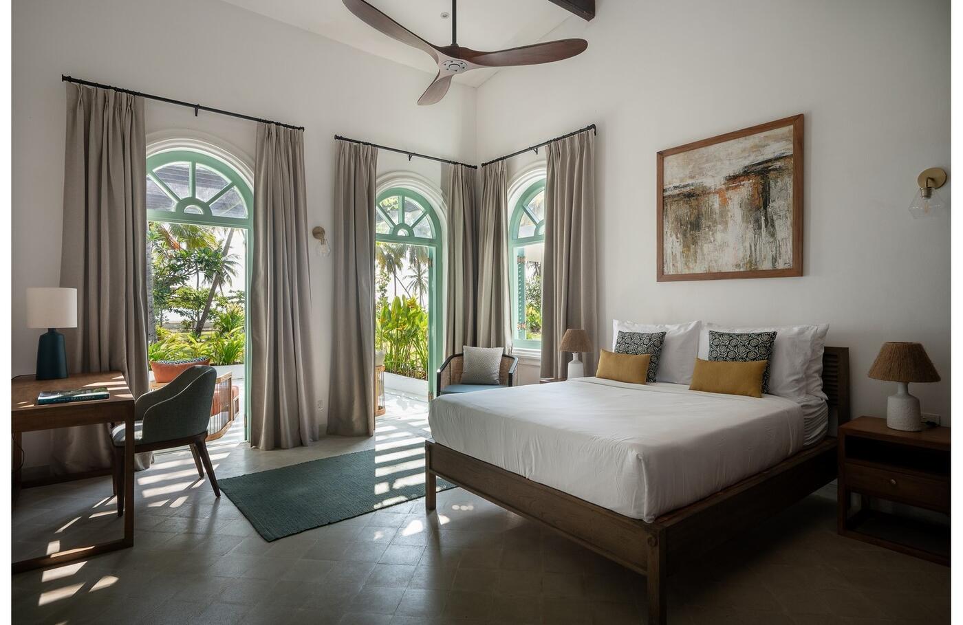 Beachview Bedroom, Kalkudah Beach House