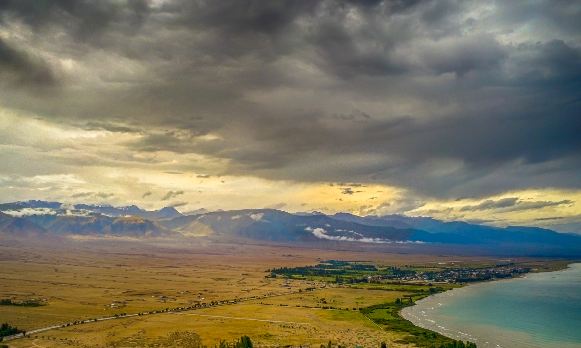 Lake Issyk-Kul scenery