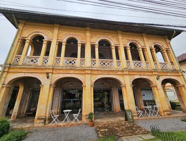 Pretty architecture, Tha Rae