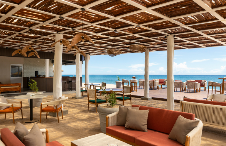 Beach Bar, Jungle Beach an Uga Experience