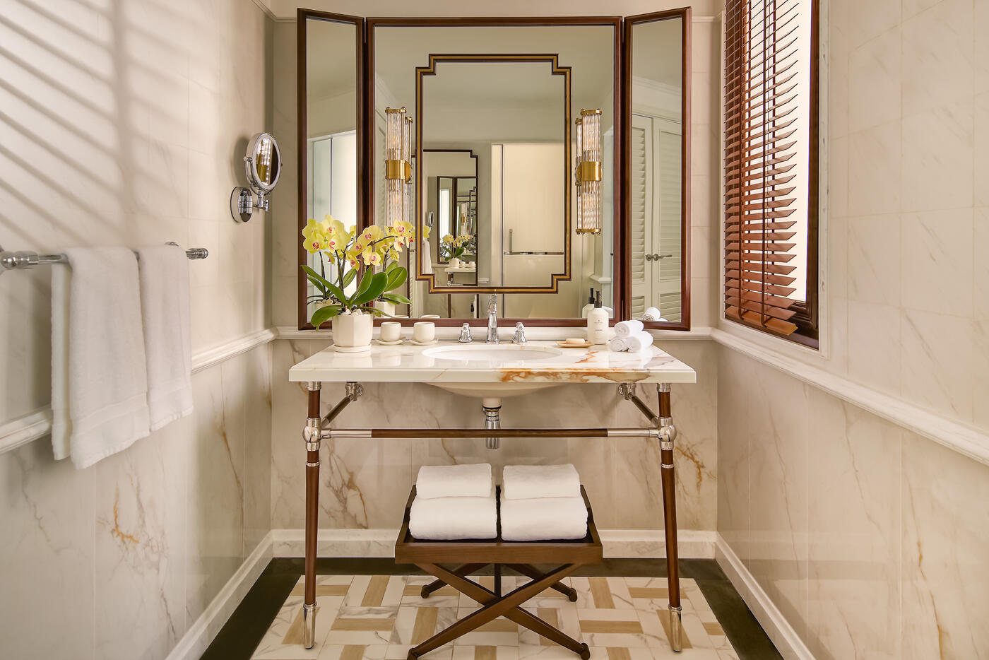 Anantara Hoi An Resort, Premium River Suite bathroom
