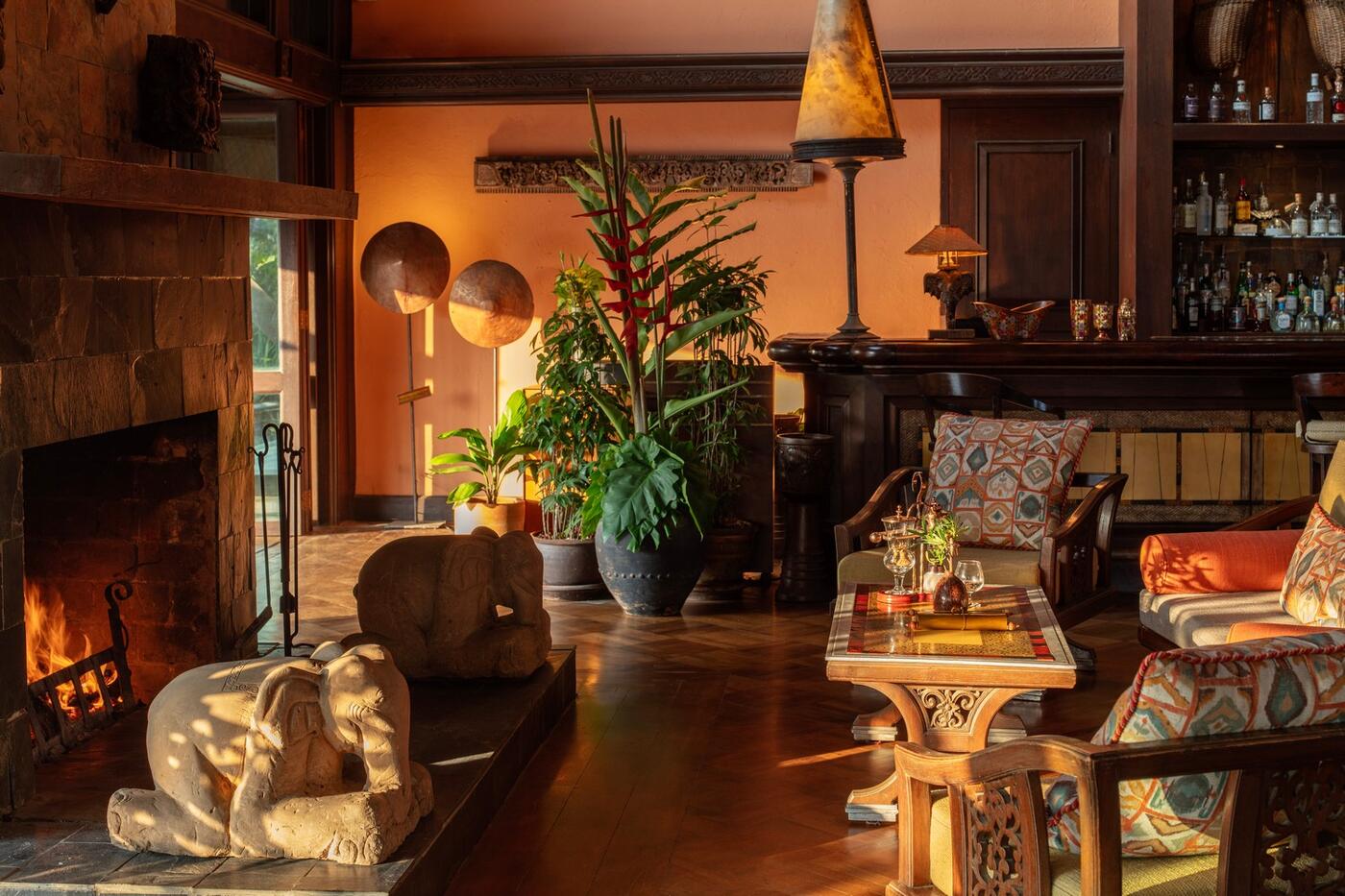 Elephant Bar, Anantara Golden Triangle Resort & Spa